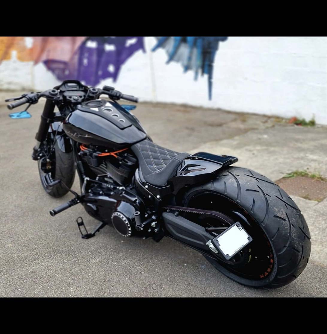 Moto Harley Davidson softail 114