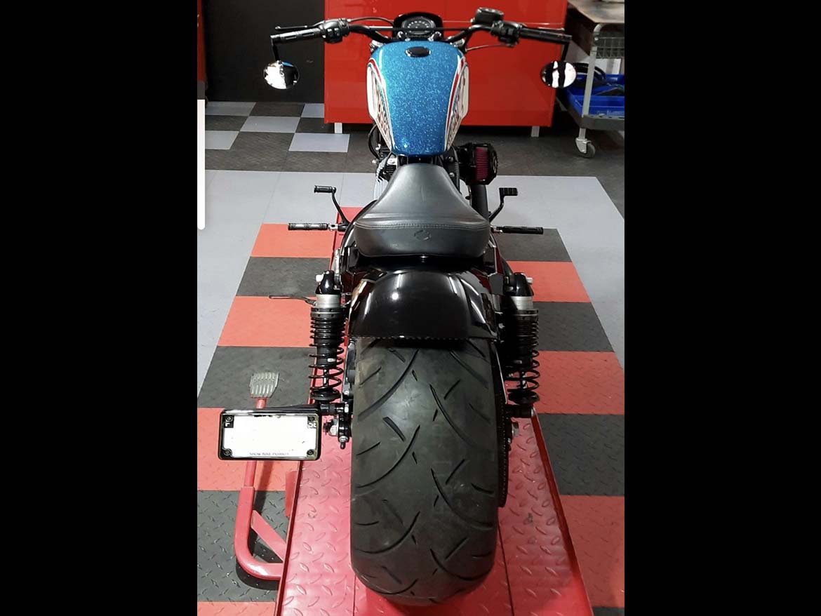 Moto Harley Davidson sporster Blue démon flake custom 1200