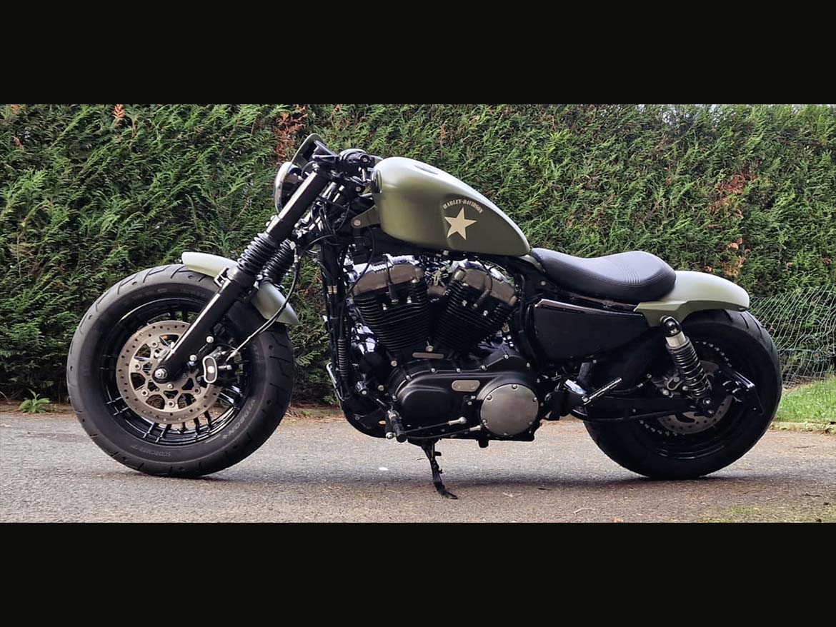 Moto Harley Davidson sporster Forty army custom 1200 