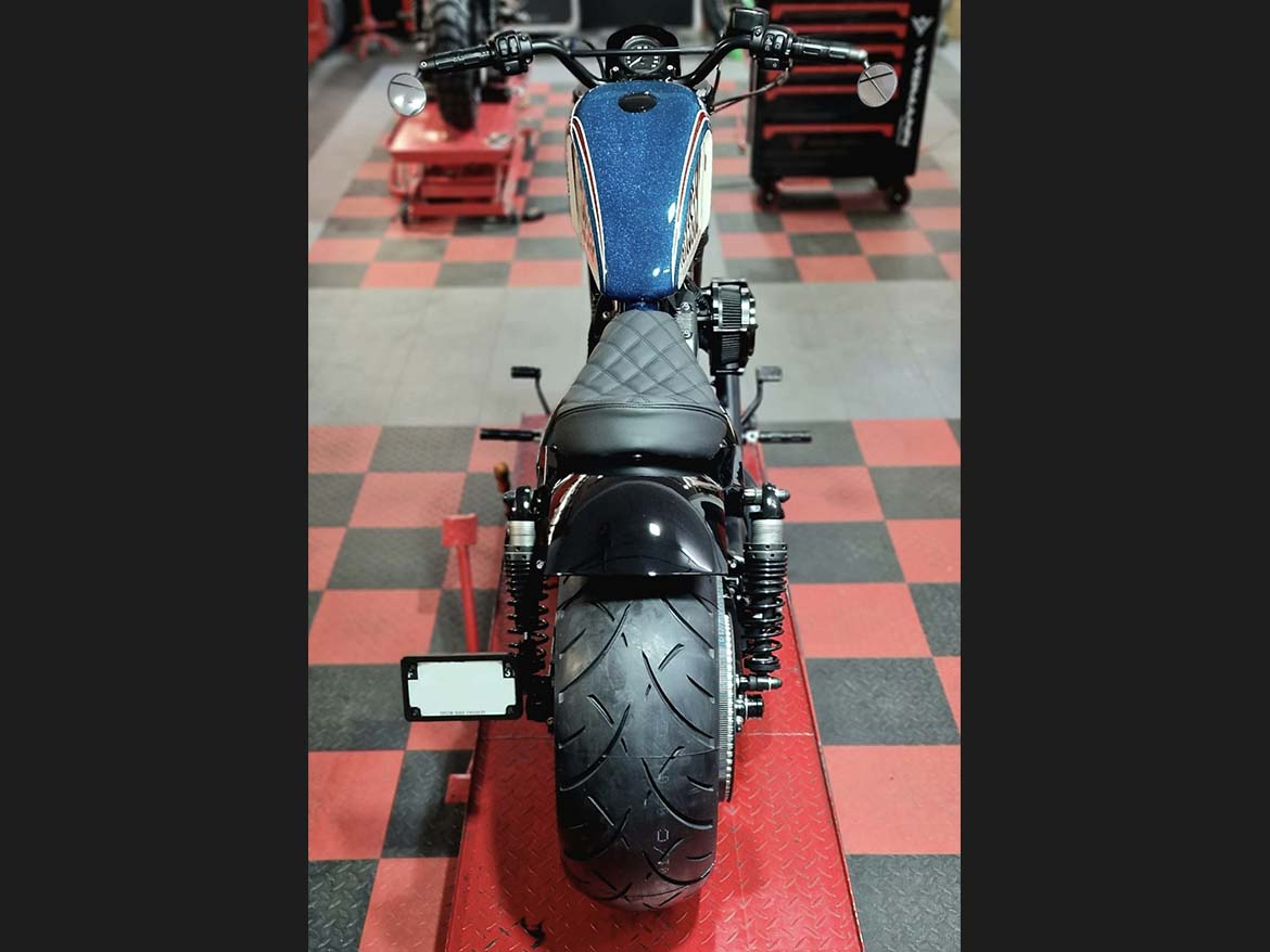 Moto Harley Davidson sporster Demon flake 1200 blue lagoon V4 custom