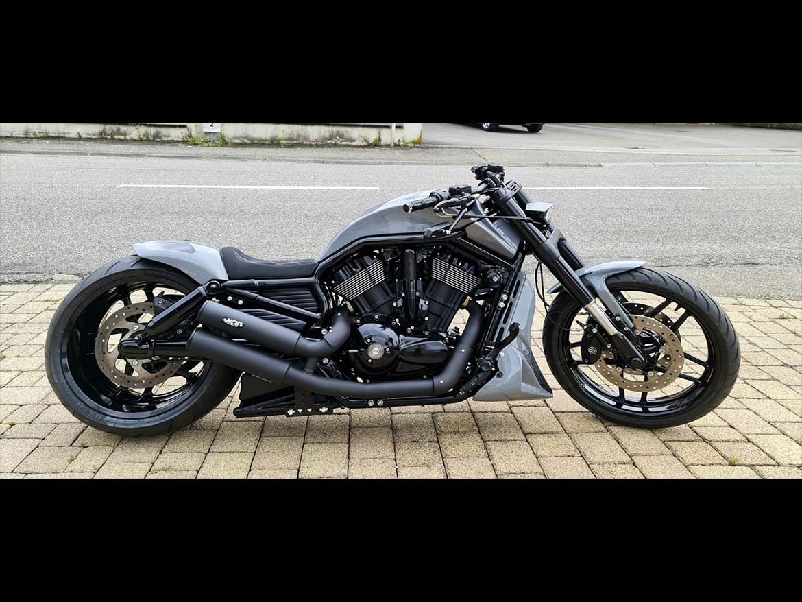 Moto Harley Davidson Dark rebel grey rod 300 classic  